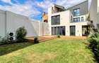 REV2005946 Vila 2026 l Curte libera 200mp l Garaj l 235 mp utili