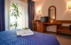 Hotel 4 stele, zona Pta Victoriei,cu restaurant si crama,comision 0 - 12