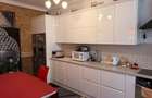 Apartament exclusivist în clădire istorică – 100 mp, 3 camere, Central - 4