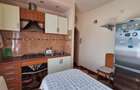 Etajul unei case- Apartament cu garaj si curte proprie - 6