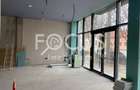 Inchiriez spatiu comercial - Vitrina 2 fronturi - terasa - 5