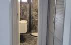De inchiriat apartament cu 2 camere la Papadie, etaj 3, renovat, 550 E - 9