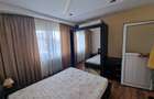 Vest se vinde apartament decomandat doua camere pret 81000 euro negociabil. - 12