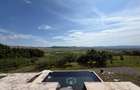 Proprietate in stil neoclasic, 252 mp utili pe teren de 2950 mp - Panoramic - 2