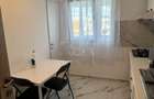 2 camere, 8/8, 51mp, bloc 1980, renovat-Crangasi - 9