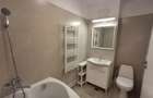 Renovat recent, lingă medicina - 2