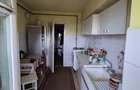 Apartament cu   3 camere  decomandat zona Piata Zorilor  etaj 1 - 10