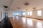 Clădire de birouri cu 12 parcări în incintă privată, UTA2, Arad - 2