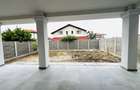 Duplex despărțit prin garaj, cu 5 camere - Zona Centrala - Dumbravita - 11