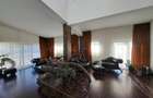 Casa cu piscina - Buftea - 8 camere - 4 bai - 620mp - 2500mp teren - 4