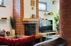 Vilă cu 5 camere de vânzare si 4 bungalow-uri Sacele, Brasov.
