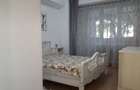 Titulescu, scoala 3, 3 camere decomandat, 80 MP ,loc parcare, etaj 1, 500 euro - 9