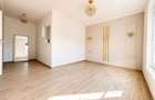 Duplex despartit prin garaj  -  mobilata / utilată Comision 0 - 12