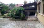 Casa de vanzare, 10 camere, 611 mp + teren de 440 mp - Oradea - 1