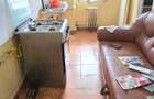 Apartament 3 camere decomandat, 2 bai, balcon inchis, centrala, etaj 1 - 4