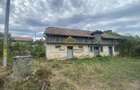Casa batraneasca + teren de 1285 mp , Parvulesti, Bacau - 1