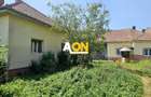 Casa renovata, 2 corpuri de cladire + anexe, 1331 mp teren, Paclisa - 1