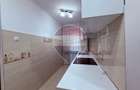 De vânzare apartament 3 camere  Zona Universității, Str Ronald Reagen - 7