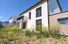 Casă cu garaj de vânzare – Chinteni, zonă liniștită - 5