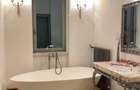 Vila cu 21 camere la Km. zero in Bucuresti-Birouri exclusive/Misiune diplomatică - 16