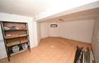 Vila spatioasa, pretabil pentru locuit/clinica, zona Micro 17 – Galati - 22
