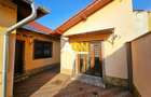 Casă 4 camere, renovată, mobilată, utilată, 410 mp teren, zona Centru - 2