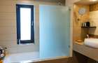 Baneasa lake House 340sqm, swimming pool, lake side deck - 23