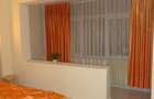 De inchiriat ( vanzare)2 camere  zona INDEPENDENTEI  Hristo Botev mobilat - 9