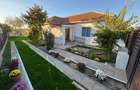 Casă de vânzare în Corbu – deschidere la strada principală! - 1