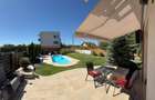 VILA P+E (2008) superba cu piscina si barbeque! - 16
