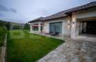 Casă de vanzare, cu 5 camere, 280 mp, zona Nord - 2