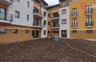 Spatiu Comercial Modern cu 2 incaperi si 3 Locuri de Parcare - Freidorf - 1