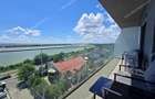 Apartament cu 3 camere, parcare inclusă și vedere spectaculoasă spre Dunăre - 9