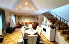 Casa 4 camere, 200 mp util, 1300 mp teren in proprietate, Sculeni