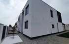 DUPLEX MODERN - ZONA CENTRALA - SEPARAT PRIN BAIE - GAZON SI SISTEM DE IRIGARE - 2