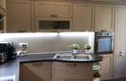 Sanctuar de Lux în Dorobanți: Apartament deosebit cu șemineu și finisaje nobile - 12