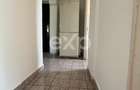 Vanzare 2 camere curat liber decomandat et 3 central Gaesti