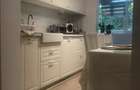 Vanzare Apartament 3 camere, etaj 1, 2 băi, renovat, mobilat, utilat - Sector 5