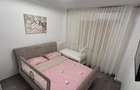 Apartament cu 4 camere, decomandat, zona DACIA - 8