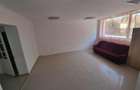 Apartament de 62 mp , parte din casa, cu intrare separata, posibil spatiu comerc - 3