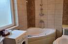 Vand in Unirii,casa cu etaj,5 camere singur in curte strada Marului,teren 1960mp - 2