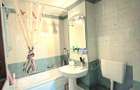 Apartament 3 camere, decomandat, centrală, zona Lipovei