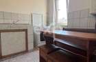 Vanzare 2 camere curat liber decomandat et 3 central Gaesti