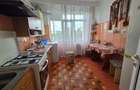 Apartament 3 camere, Decomandat, Etaj intermediar - 1
