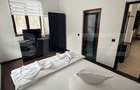 PENSIUNE deosebită Moieciu de Sus 7 camere cu baie proprie - 13