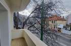 Vila - Bloc modern de 11 camere zona Centrul Civic , Onix