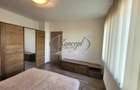 Apartament 2 camere de inchiriat, strada Paris - 5