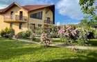 Casă individuală de vânzare, 250 mp utili, teren 1200 mp, zona Unirea