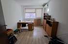 Apartament 3 camere, renovat, poziție retrasă (nu la bulevard) – Metrou 500 m - 60