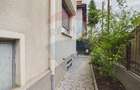 Vila generoasa cu 5 camere si curte, de vanzare in zona 13 Septembrie - 29